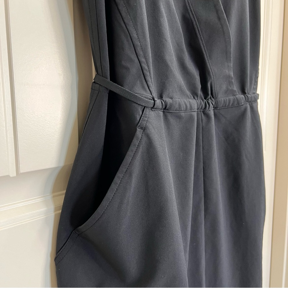 Athleta Womens Marlow Featherweight Stretch Romper in Black, Size XS - Picture 3 of 8